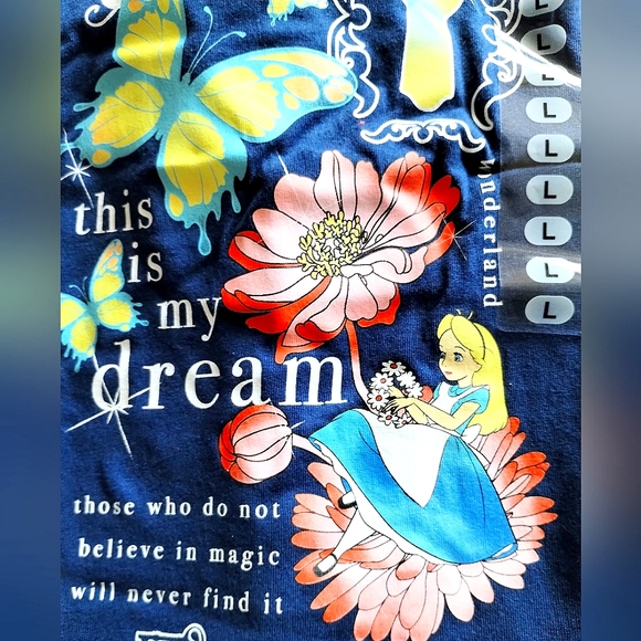 NWT Disney Alice in Wonderland Juniors Crop T shirt/Tee - Picture 3 of 16